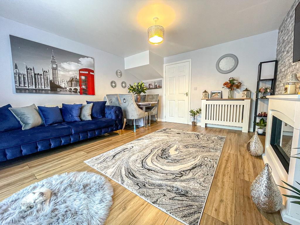 Saxon Gate, Hereford 4 bed terraced house £268,000