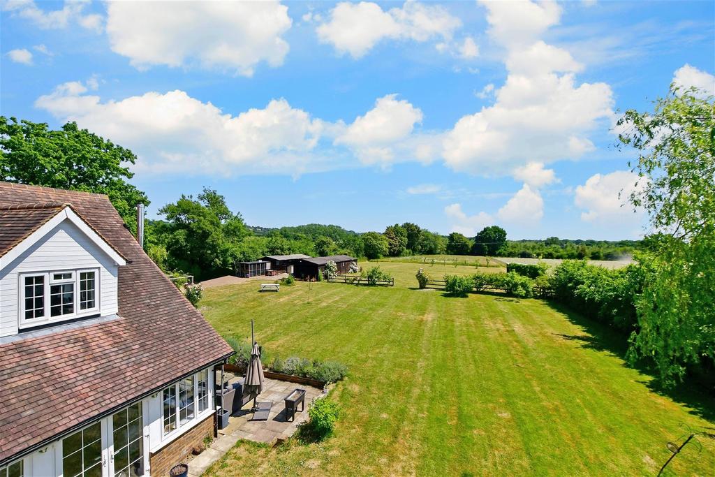 Lower Farm Road, Boughton Monchelsea, Maidstone, Kent 6 bed semi