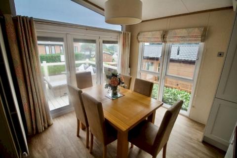 3 bedroom lodge for sale - Plas Coch Holiday Park, Llanedwen LL61