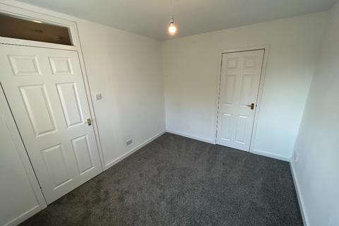 3 bedroom semi-detached house to rent, Alnwickhill Drive, Liberton, Edinburgh, EH16