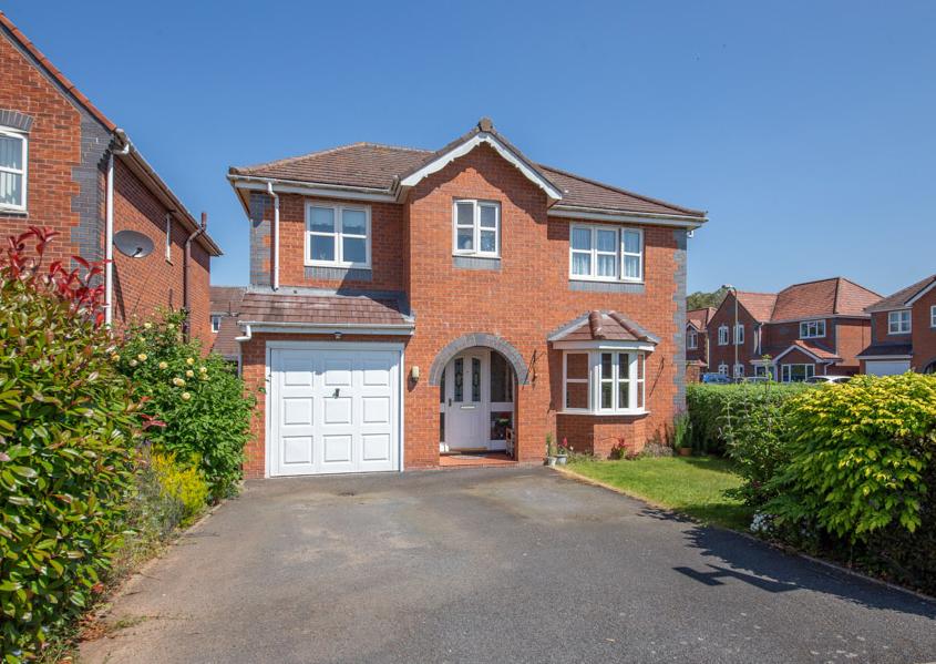 Boraston Drive, Burford, WR15 4 bed detached house for sale £350,000