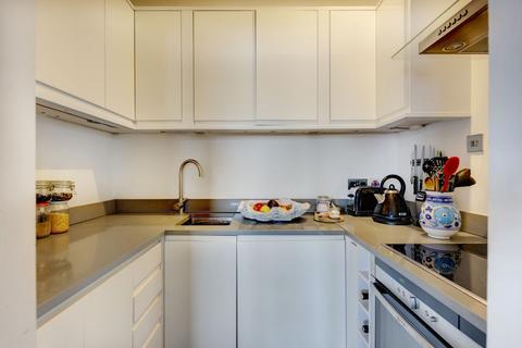 1 bedroom flat for sale, Pinehurst Court, 1-3 Colville Gardens, Notting Hill