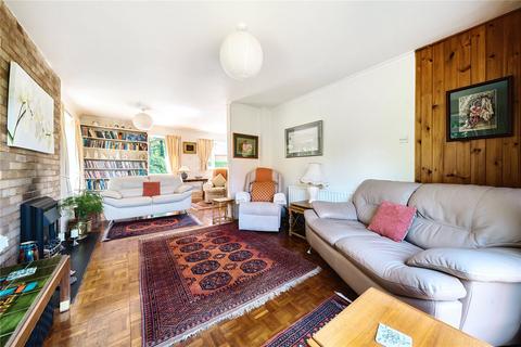 6 Sandy Close, Woking, GU22 8BQ