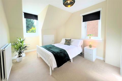 215 Baldridgeburn, Dunfermline, KY12 9EG