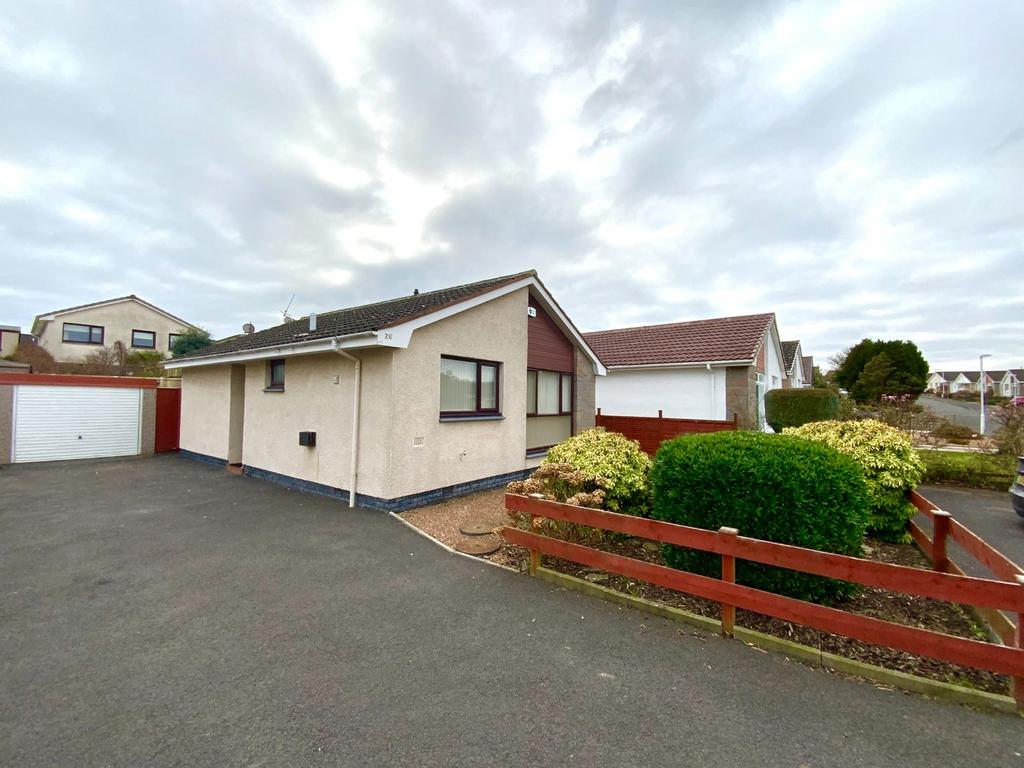 Glebe Place, Burntisland, Kinghorn, KY3 3 bed detached bungalow £197,000