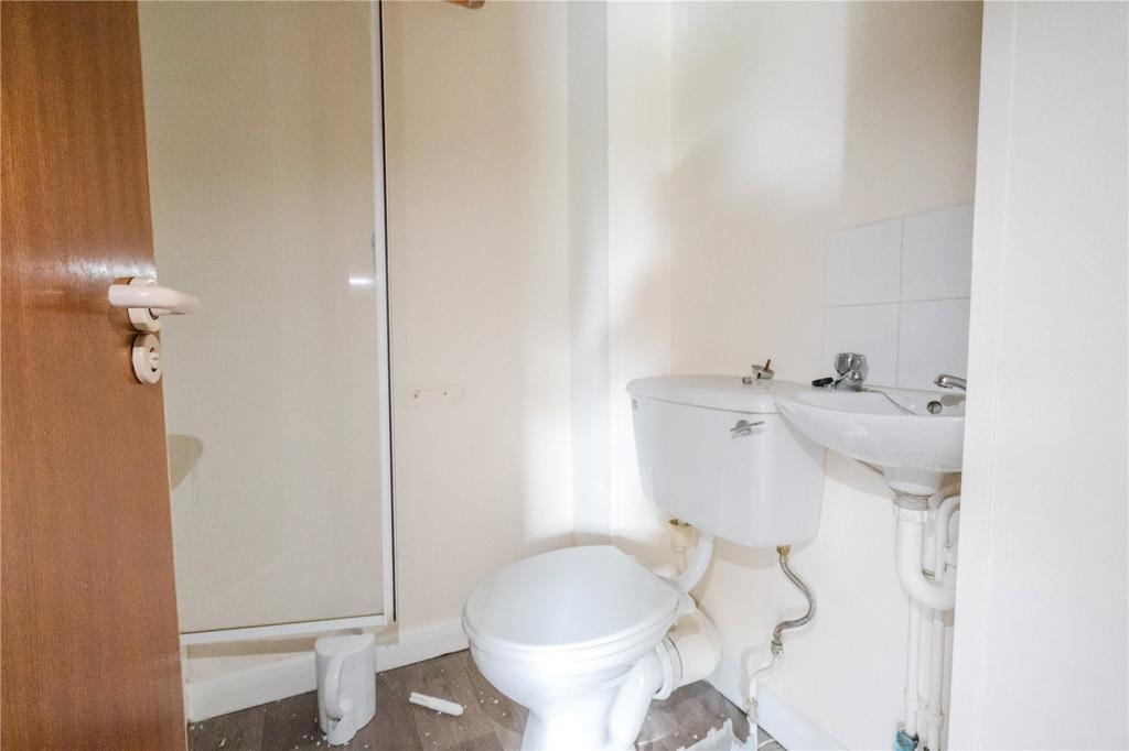 6 - Shower Room