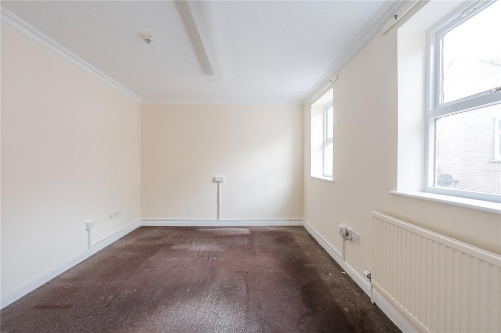 10 - Living Room