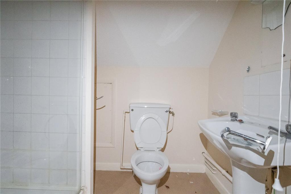 8 - Shower Room