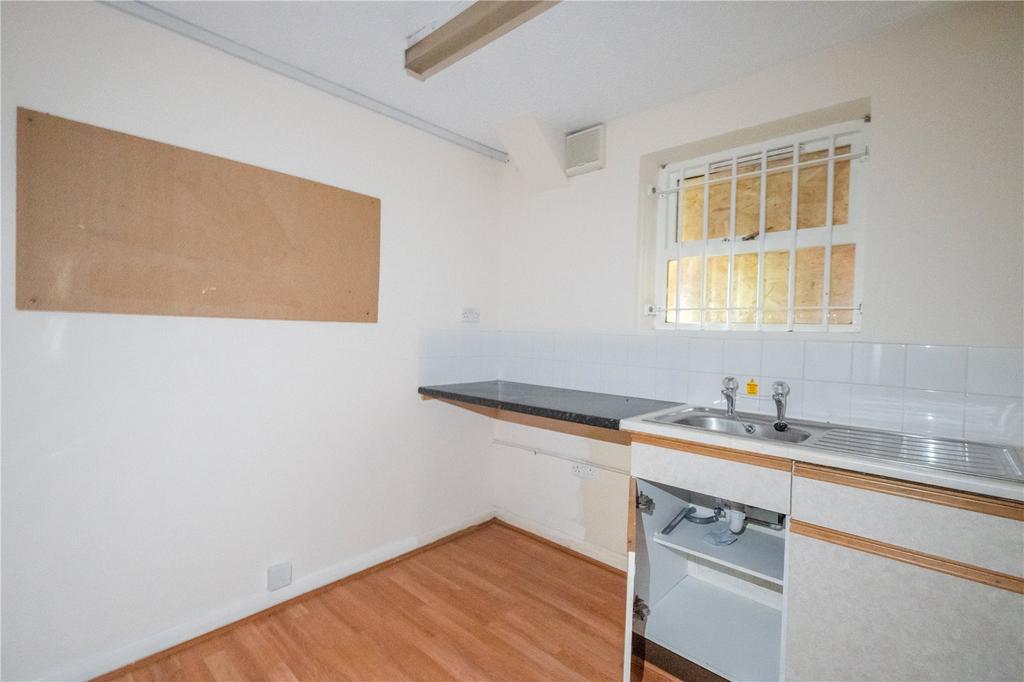 Office/9 - Kitchen