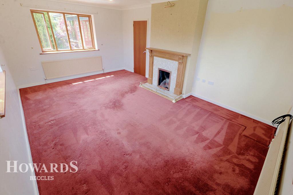 Hulver Street, Beccles 2 bed detached bungalow for sale £280,000