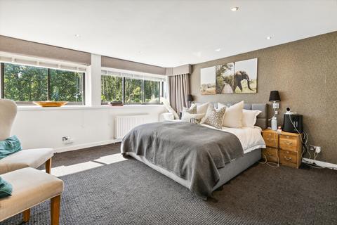 2 bedroom apartment for sale, Crown Reach, London, SW1V
