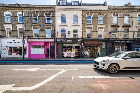 Flat A, 545a Battersea Park Road, London, SW11 3BL