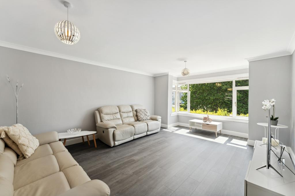 Southview Drive, Bearsden, East Dunbartonshire, G61 4HQ 5 bed detached