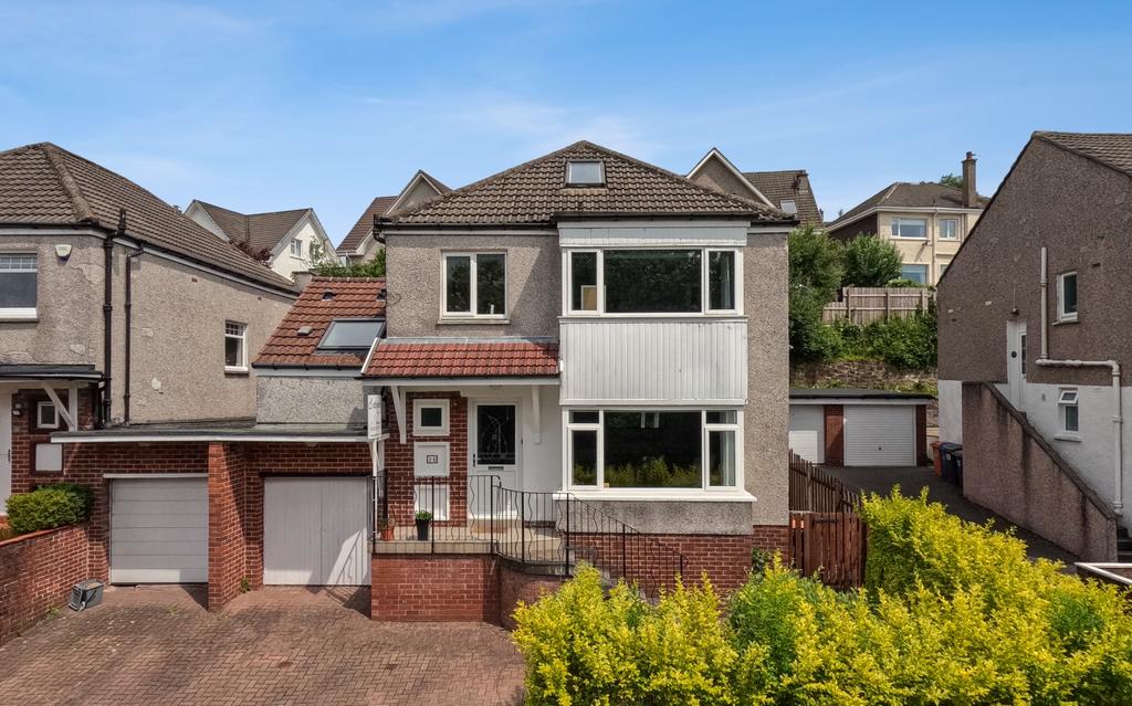 Southview Drive, Bearsden, East Dunbartonshire, G61 4HQ 5 bed detached