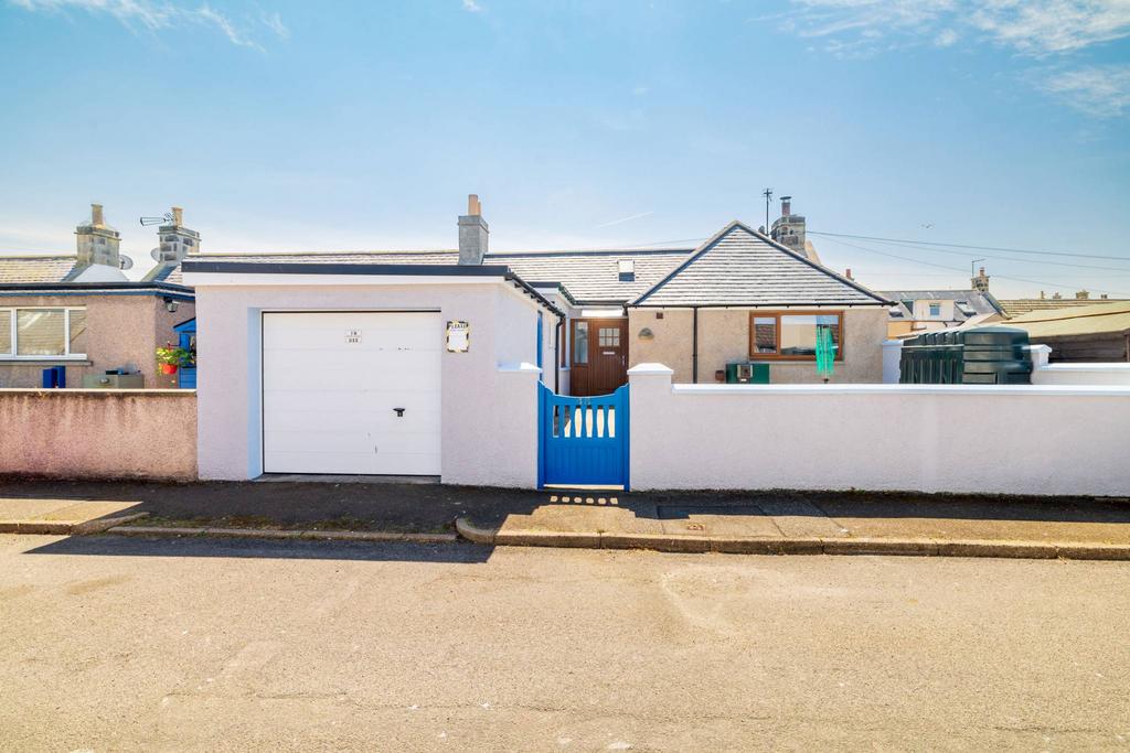 48 Forteath Street, Burghead, IV30 5XF 3 bed semidetached bungalow for