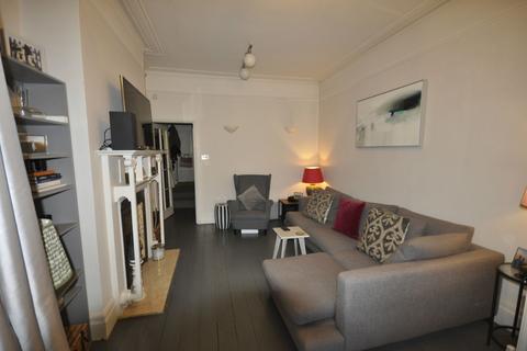 1 bedroom flat to rent, Nassau Road, Barnes, SW13