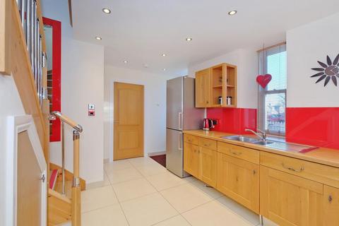 2 bedroom cottage to rent, Riverside Terrace, Aberdeen, AB10