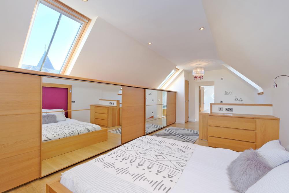 Master with En Suite