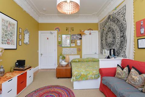99/7 Viewforth, Edinburgh, EH10 4LL