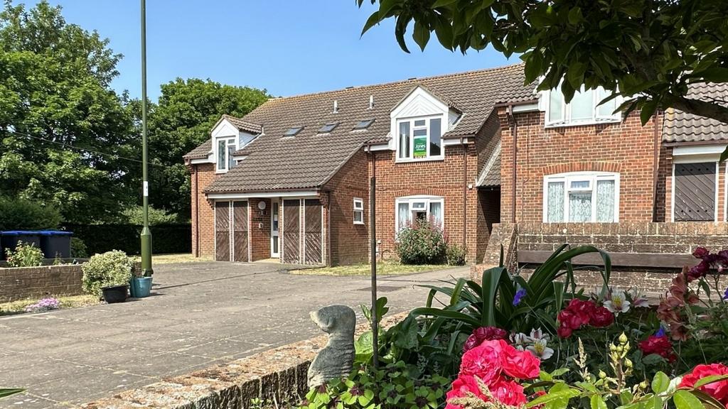 Courtfields, Elm Grove, Lancing, West... 1 bed property £150,000