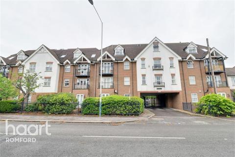 2 bedroom flat to rent, Haverstock Place - Romford - RM2
