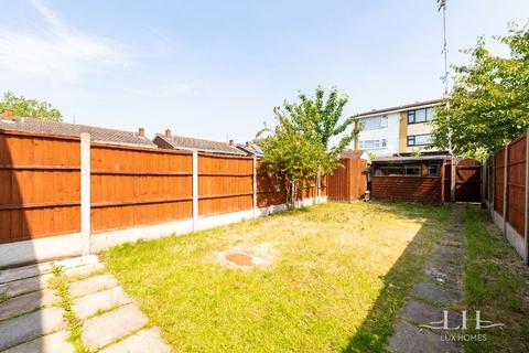 16 Liphook Close, Hornchurch, RM12 4LS