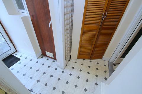 83 Cotswold Gardens, London, E6 3HX