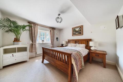 5 bedroom detached house for sale, Fair Oak,  Thatcham,  RG19