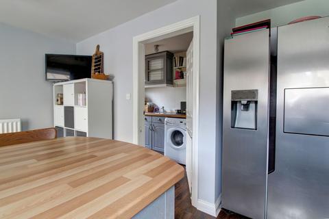 10 Chilcott Close, Coalville, LE67 4EL