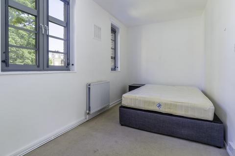 3 bedroom apartment to rent, Great Percy Street, London, WC1X