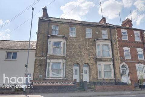 End of terrace house to rent, Aberdeen Terrace Northampton
