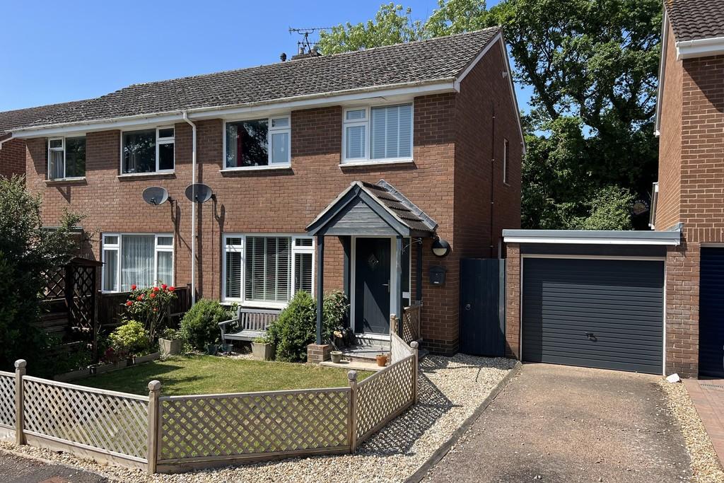 Ottery St Mary 3 bed semidetached house for sale £335,000