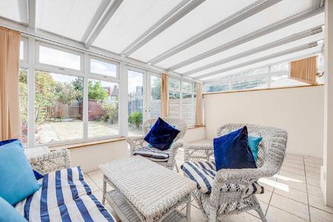 30 Crossway, London, SW20 9JA