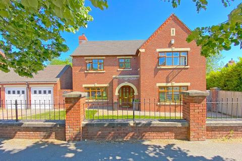 4 bedroom detached house for sale, Hutton Gate, Harrogate