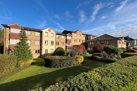 2 bedroom flat to rent, Caterham