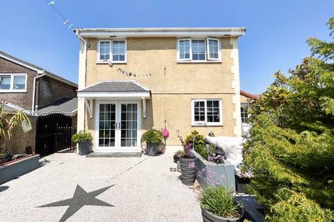 10 Larch Close, Cimla, Neath, SA11 3XE