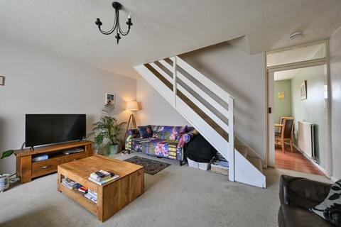 33 Andrews Close, Chippenham, SN14 0TU