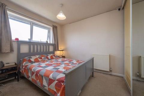 33 Andrews Close, Chippenham, SN14 0TU