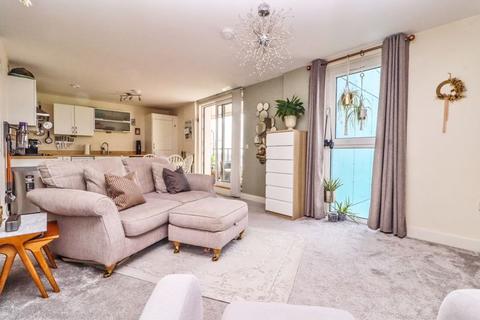 2 bedroom apartment for sale, Fratton Way, Southsea