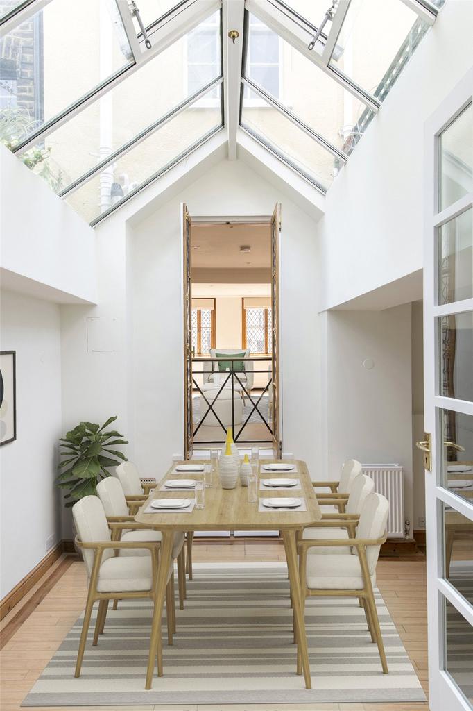 Dining Cgi