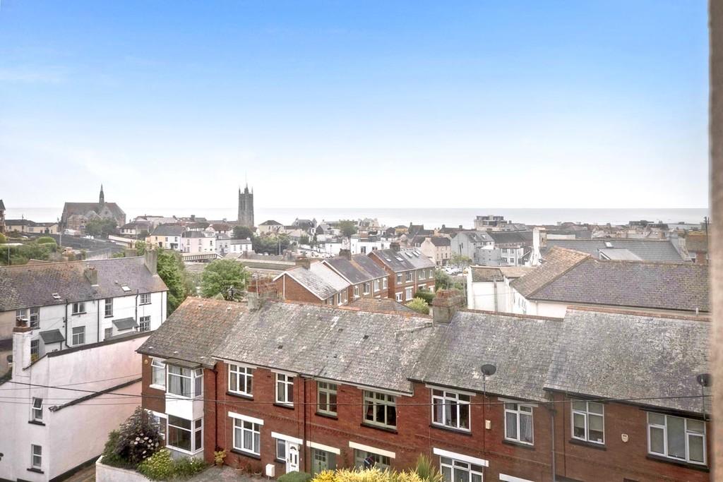 Higher Brimley Road, Teignmouth 3 bed apartment for sale £140,000