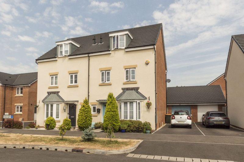 Park Way, Rogerstone REF 00016010 4 bed semidetached house for sale