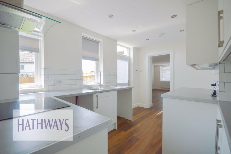 The Highway, Cwmbran 3 bed semidetached house to rent £1,200 pcm (£