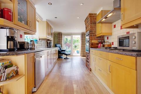 4 bedroom bungalow for sale - Uplands Road, Bournemouth BH8