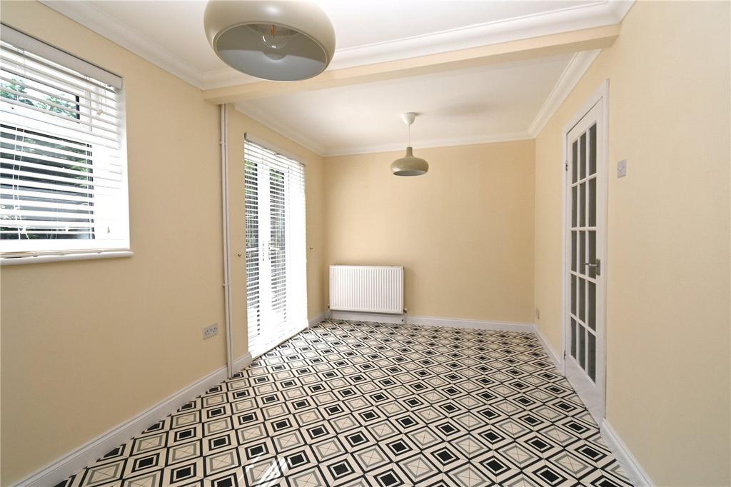 Ramsdell Close, Tadley, Hampshire, RG26 4 bed detached house to rent