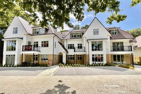 2 bedroom apartment for sale, Lymington Road, Highcliffe-On-Sea, Dorset, BH23