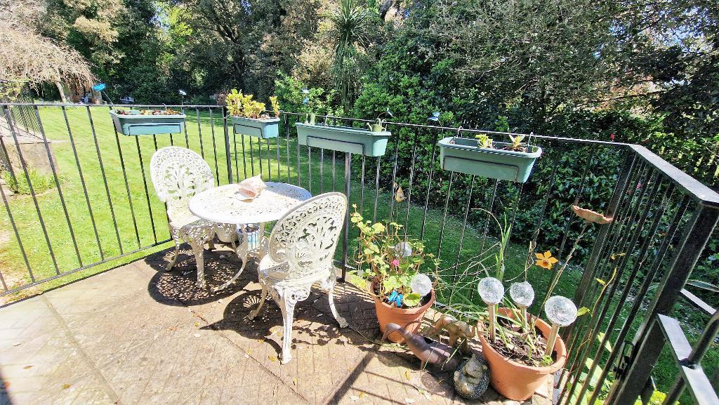 Swains Road, Bembridge, Isle of Wight, PO35 5XG 1 bed retirement