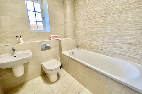 2 bedroom apartment to rent, Apartment 1 Totley hall Lane Sheffield S17 4AA