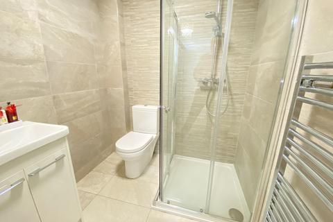 2 bedroom apartment to rent, Apartment 1 Totley hall Lane Sheffield S17 4AA
