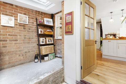 2 bedroom terraced house for sale, Leigh Road, London, N5